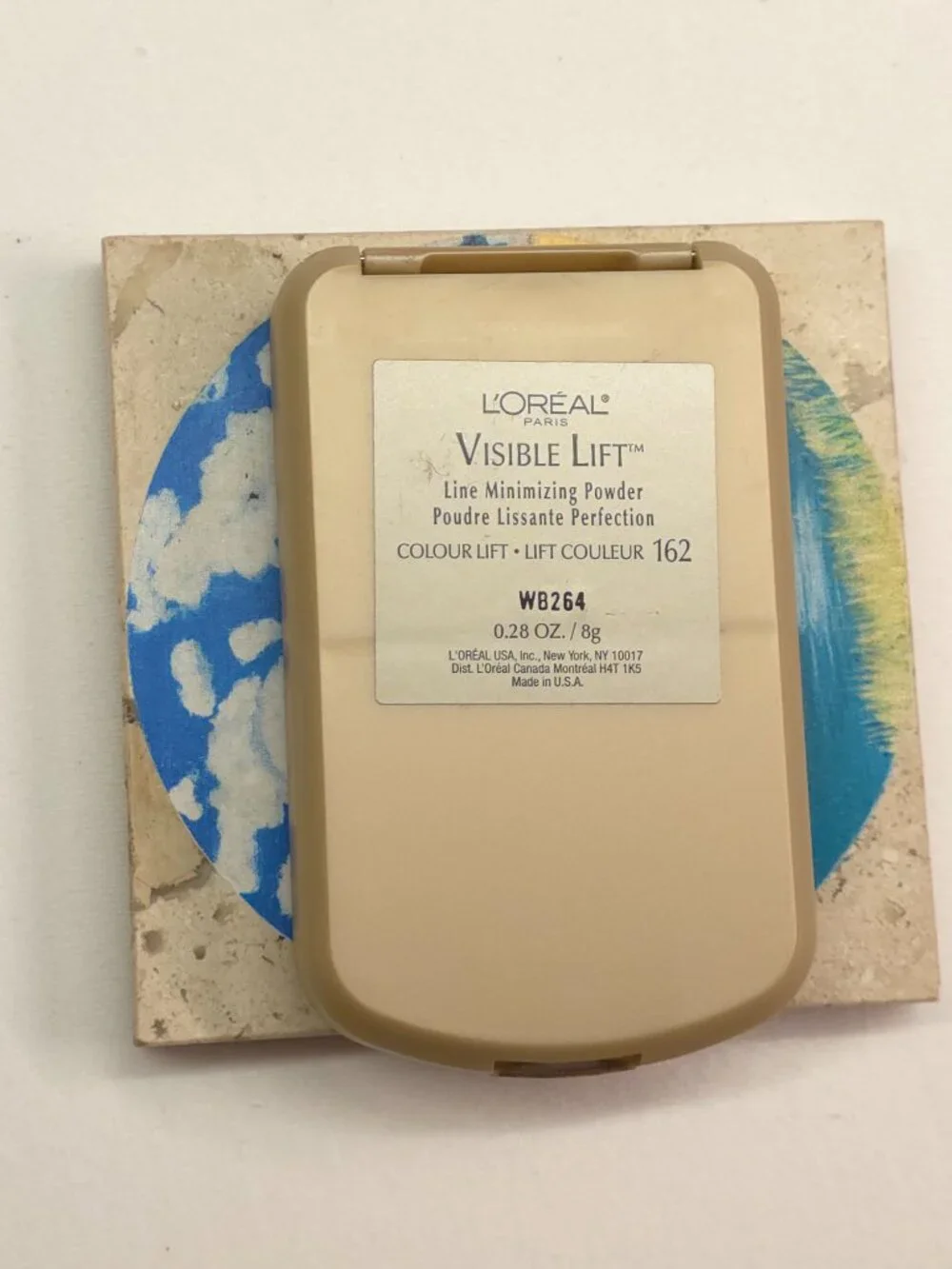 VINTAGE L'Oreal Paris Visible Lift Line Minimizing Powder - Colour Lift